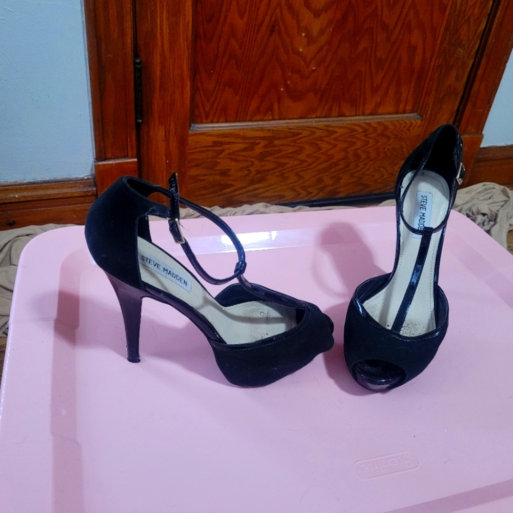 Steve Madden black heels
